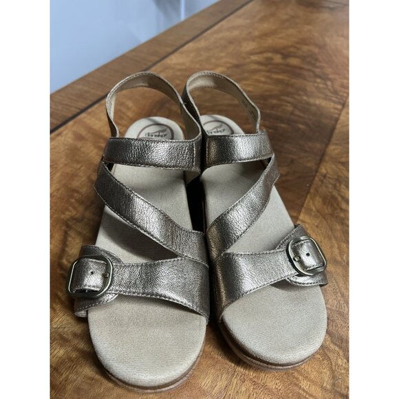 Dansko Woman’s 40 US 10 gold leather Shari Chunky platform sandals hook loop - Picture 7 of 9